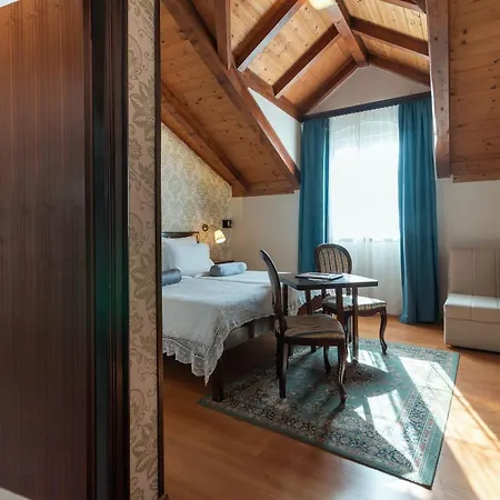 Heritage Pasike Hotel Trogir