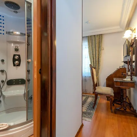 Heritage Pasike Otel 4*
