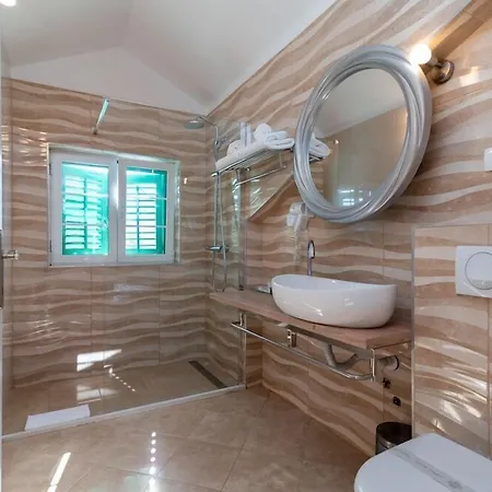 Heritage Pasike Hotel Trogir