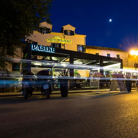 Heritage Pasike Hotel Trogir
