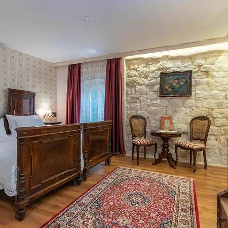 Heritage Pasike Hotel Trogir
